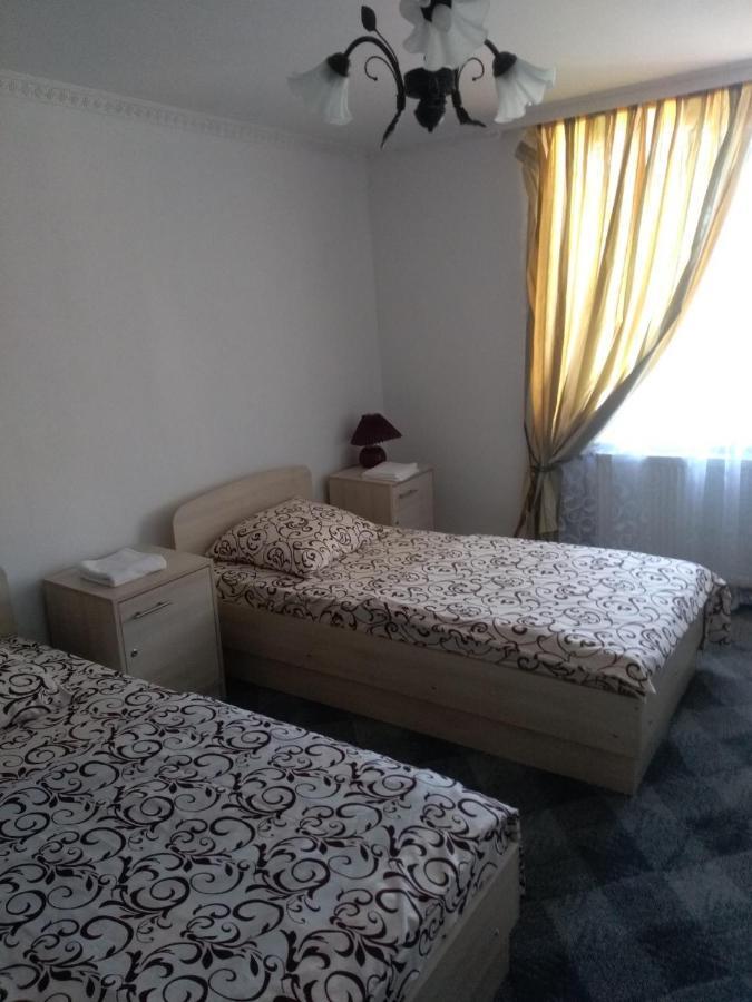 Миниотель Mukatjevo Eksteriør billede